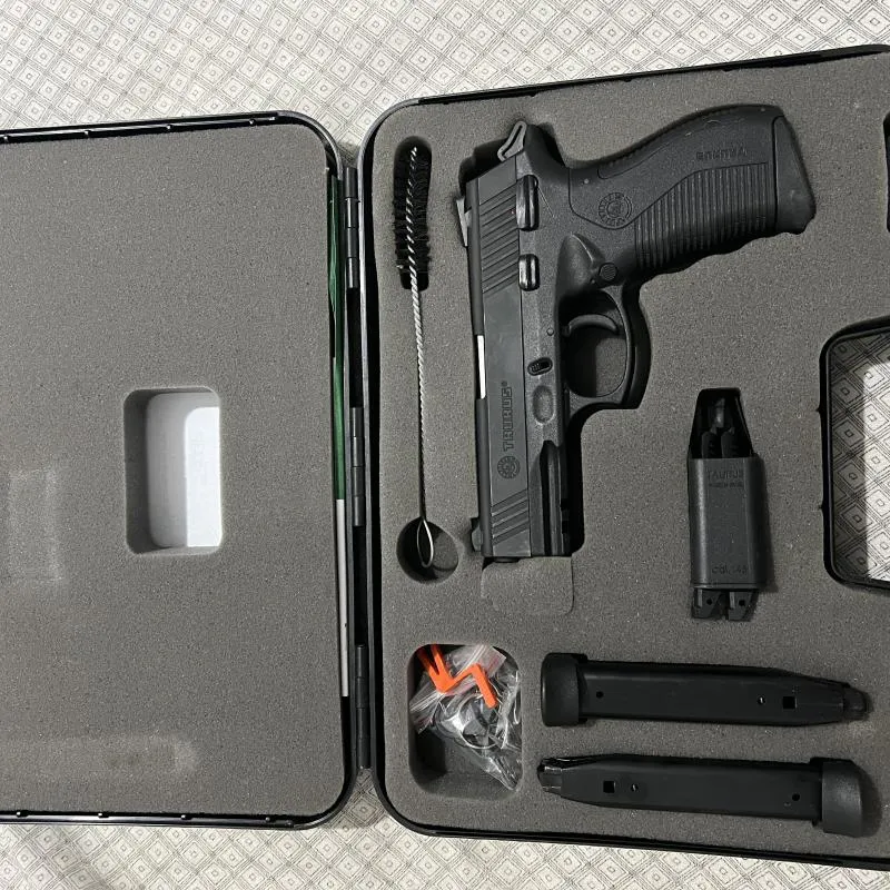 Imagem da campanha Pistola taurus cal.45 modelo 845