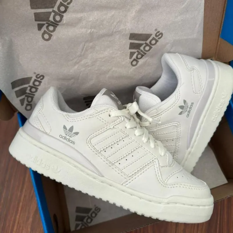 Imagem da campanha Um par de tênis da @023_sneakers