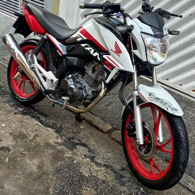 Imagem da campanha Titan 160 montada